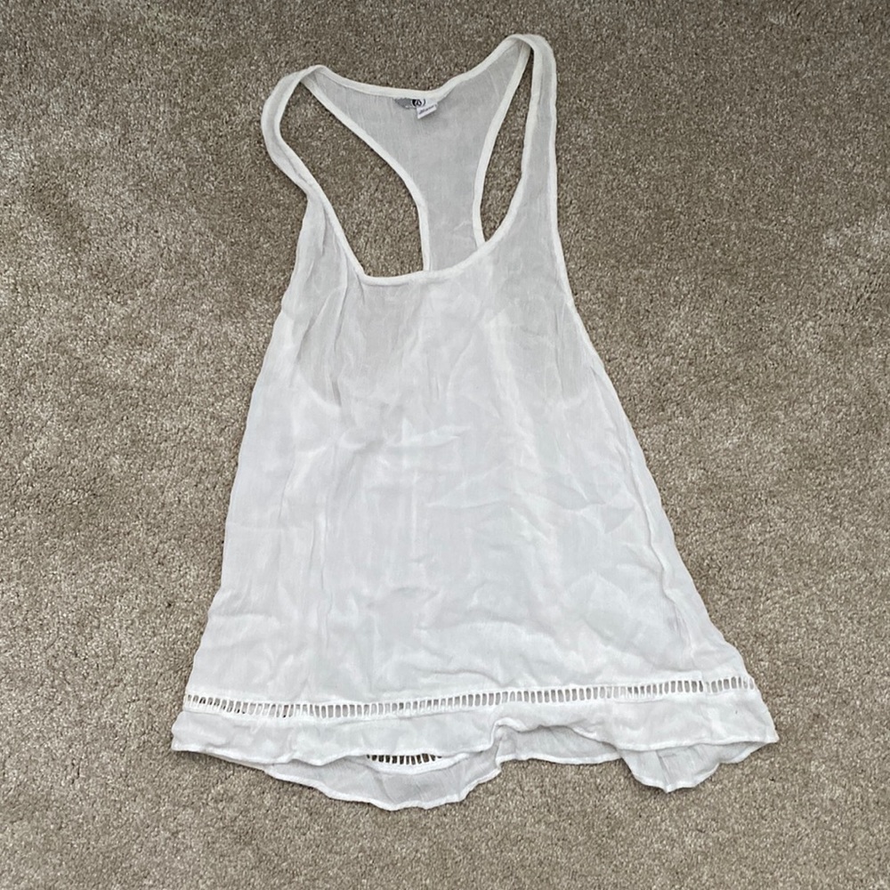 Casual white top
